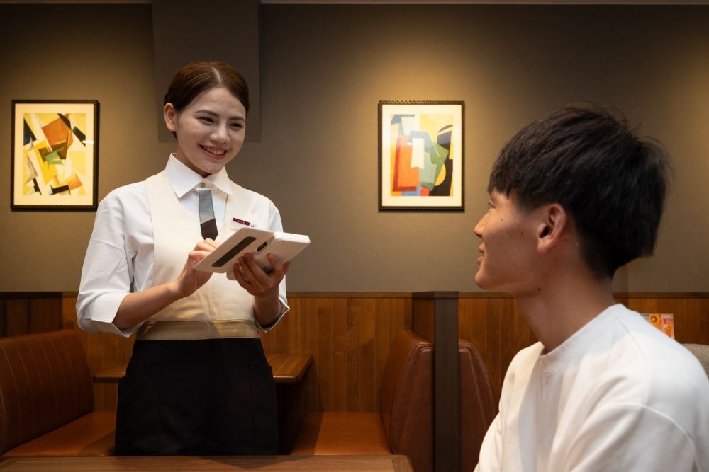 日本語でコミュニケーションを取れる方は大歓迎☆レストランホール(江古田)